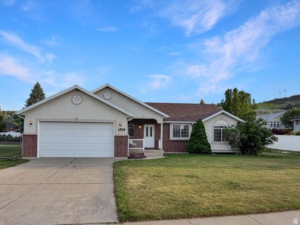 1959 DEER RUN DR , South Weber, UT 84405