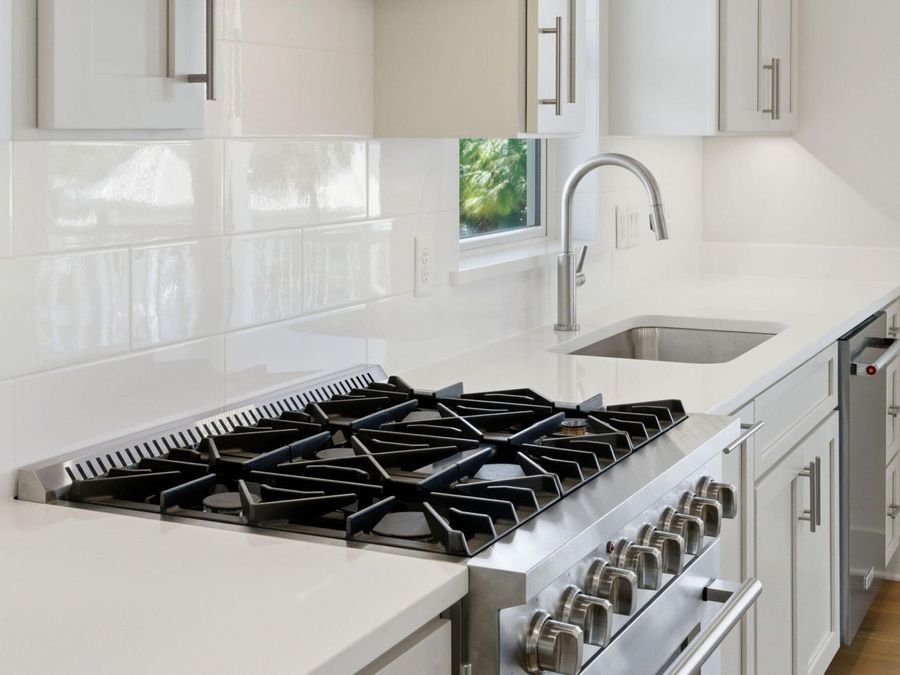 Property Image 100