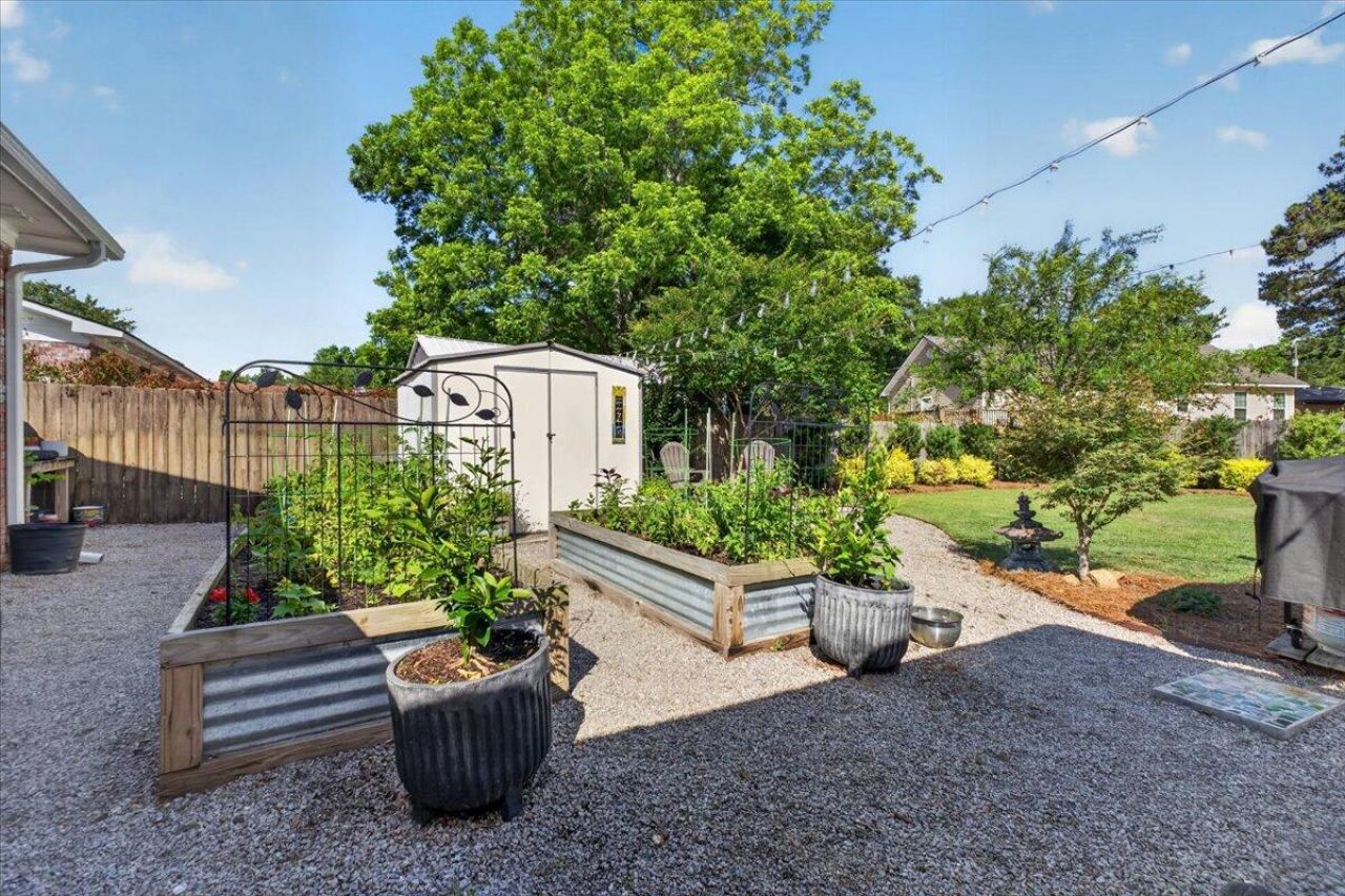 1554 Westwood Drive Photo 31