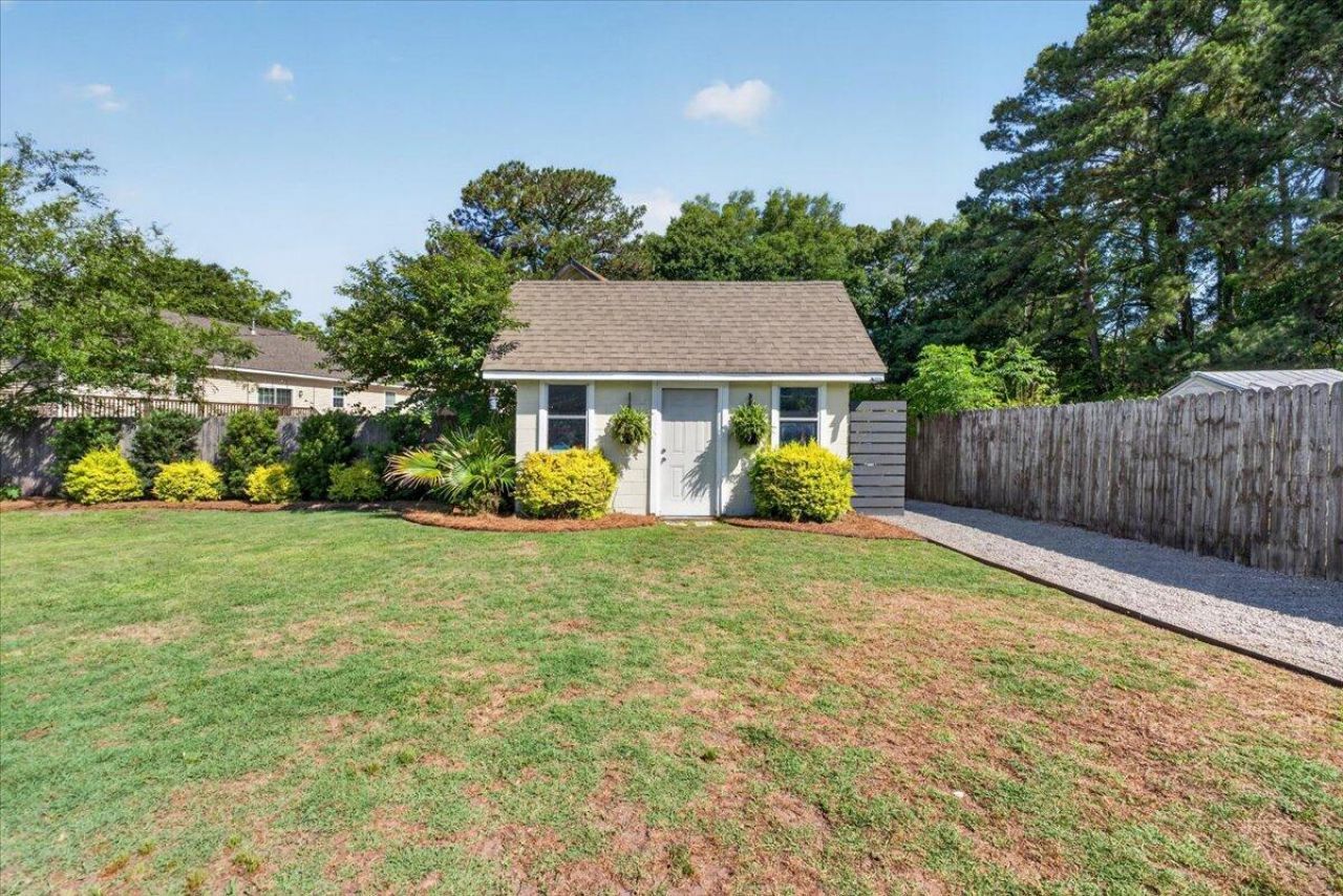 1554 Westwood Drive Photo 35