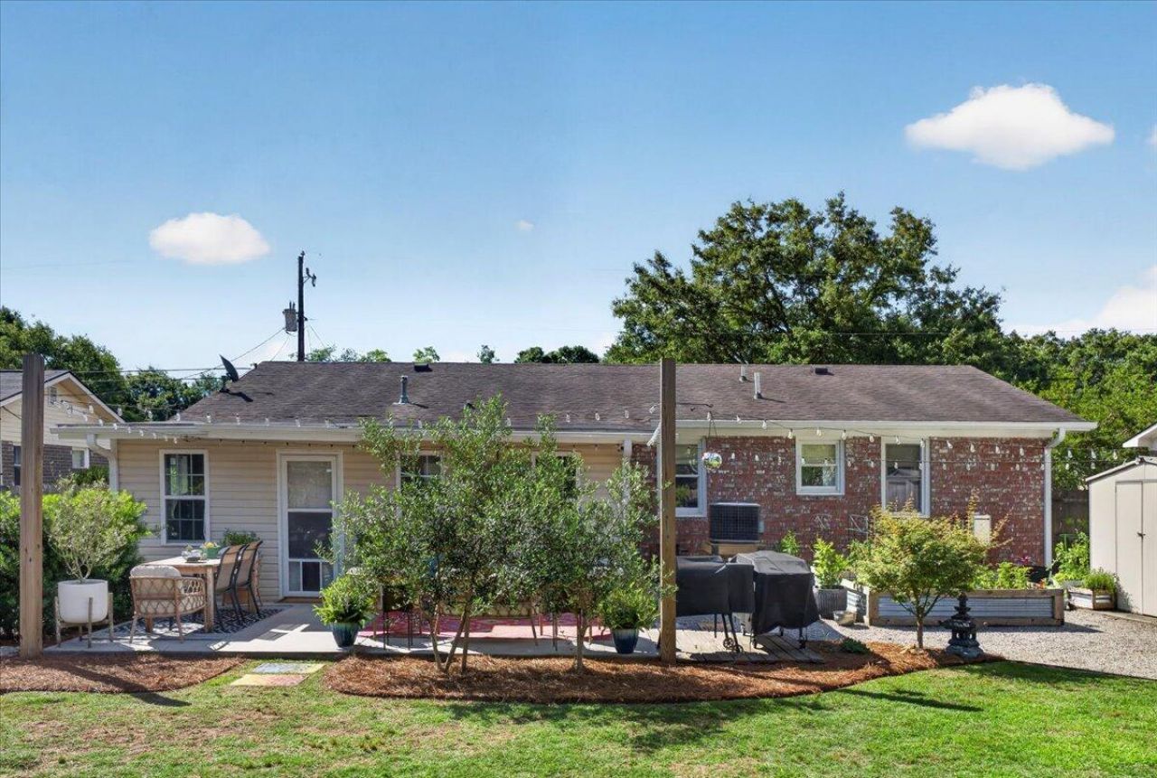 1554 Westwood Drive Photo 38