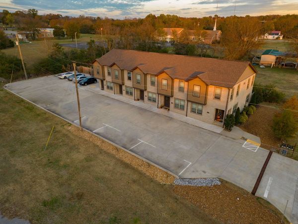 935 Bluebird Rd , Lebanon, TN 37087