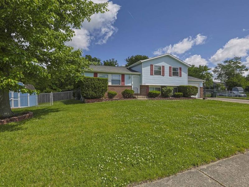 3274 Sienna Drive, Colerain Township, OH 45251 Photo 2