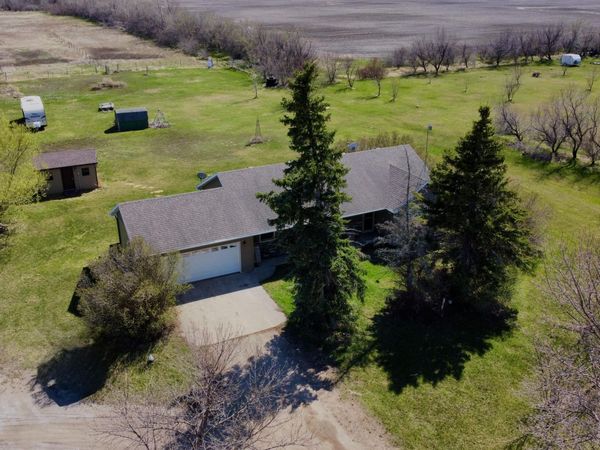 1815 BRENNA Avenue NE, Grand Forks, ND 58203