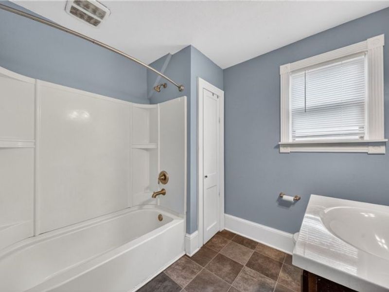135 Byers Avenue, Akron, OH 44302 Photo 17
