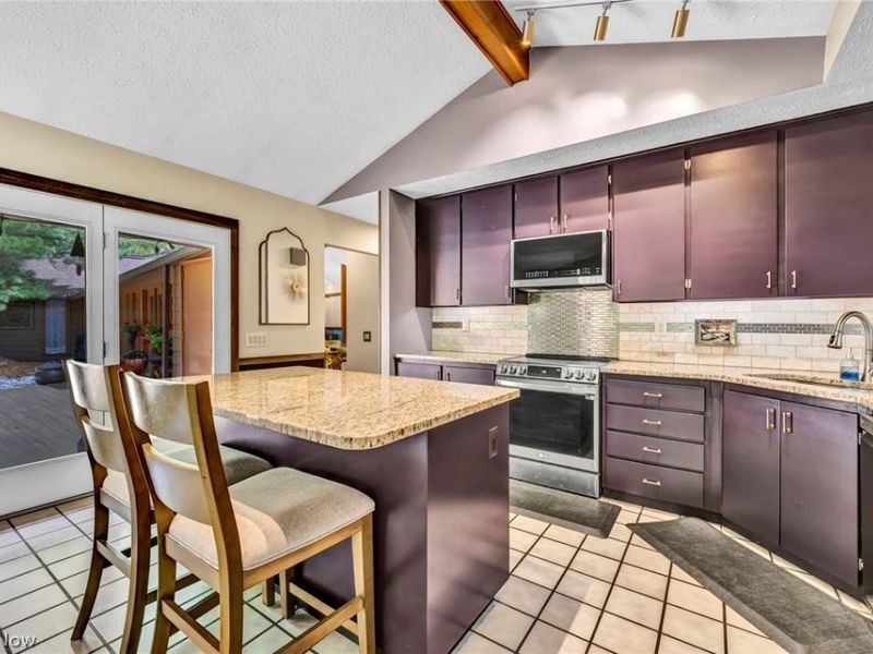 21903 Meadows Edge Lane, Strongsville, OH 44149 Photo 17