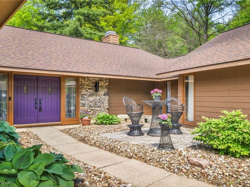 21903 Meadows Edge Lane, Strongsville, OH 44149 Photo 4