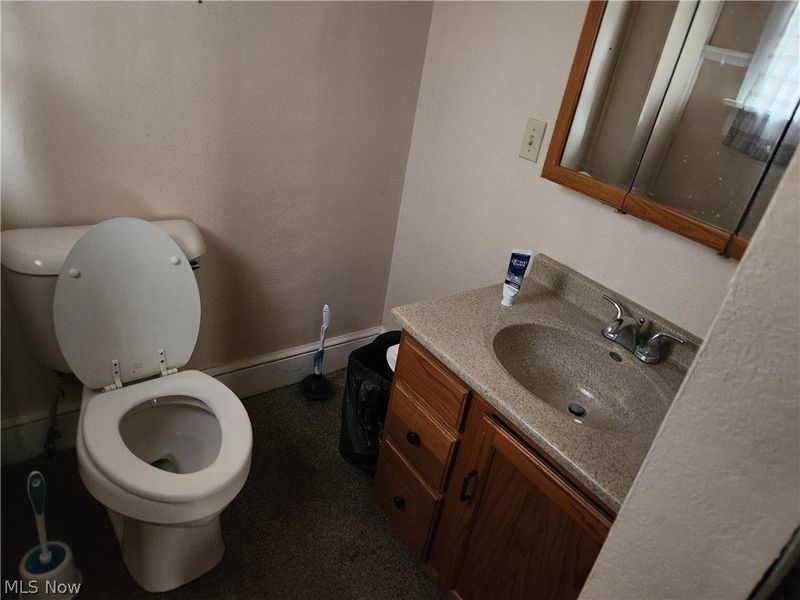 369/371 5th, Coshocton, OH 43812 Photo 4