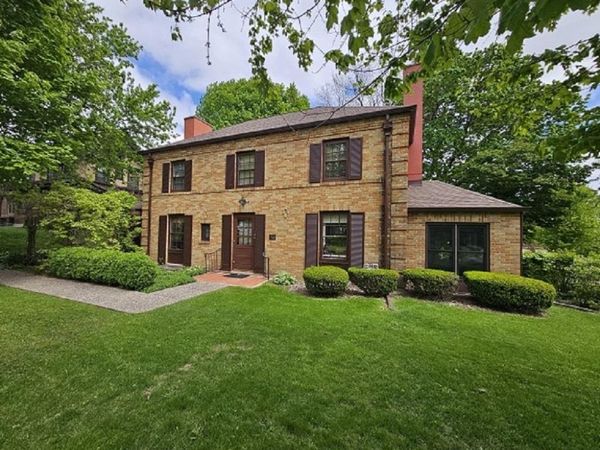 185 Bayley Avenue, Platteville, WI 53818