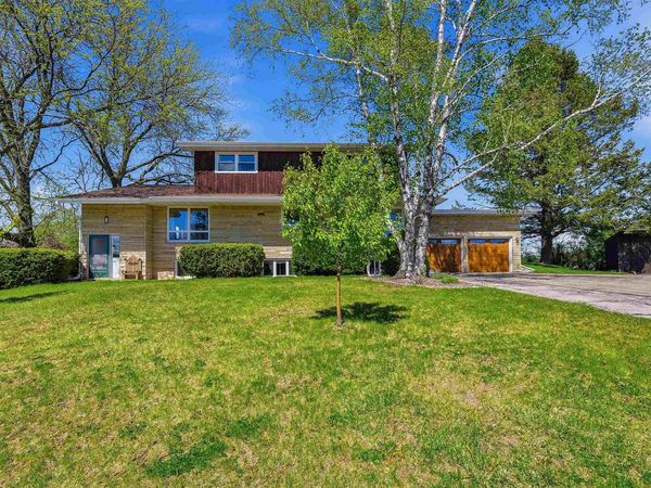 319 Hillcrest Drive, Beaver Dam, WI 53916