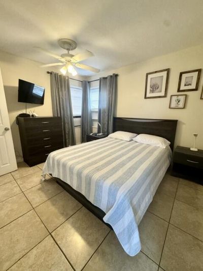 300 Georgia Street, Unit 1-5, Hollywood, FL 33019 Photo