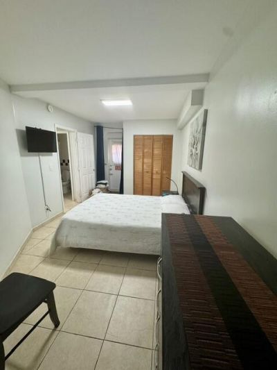 300 Georgia Street, Unit 1-5, Hollywood, FL 33019 Photo