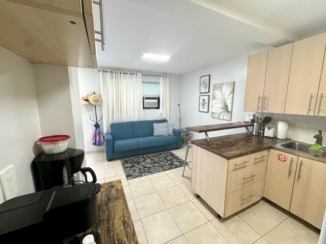 300 Georgia Street, Unit 1-5, Hollywood, FL 33019 Photo
