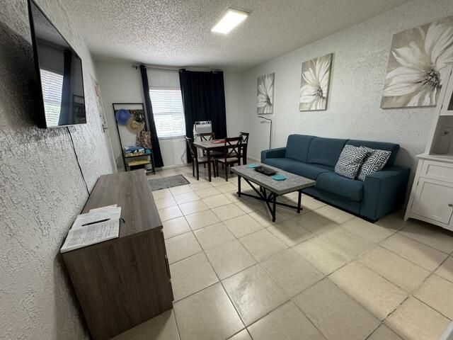 300 Georgia Street, Unit 1-5, Hollywood, FL 33019 Photo