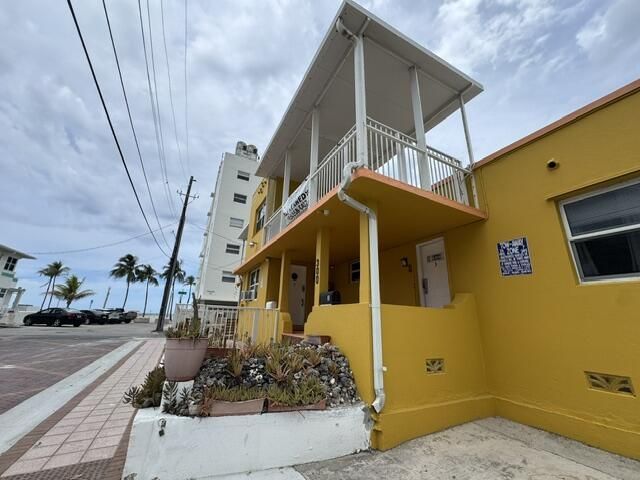 300 Georgia Street, Unit 1-5, Hollywood, FL 33019 Photo