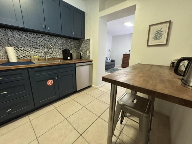 300 Georgia Street, Unit 1-5, Hollywood, FL 33019 Photo