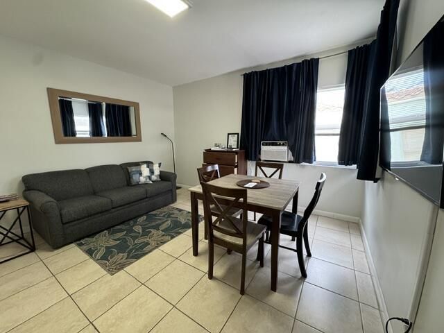300 Georgia Street, Unit 1-5, Hollywood, FL 33019 Photo