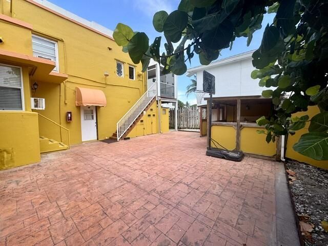 300 Georgia Street, Unit 1-5, Hollywood, FL 33019 Photo