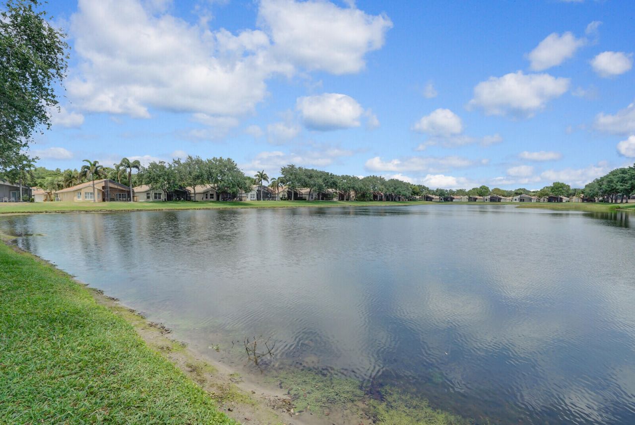 5335 Vernio Lane, Boynton Beach, FL 33437 Photo
