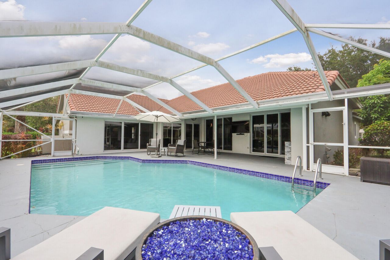 2 Old Fence Road, Palm Beach Gardens, FL 33418 Photo