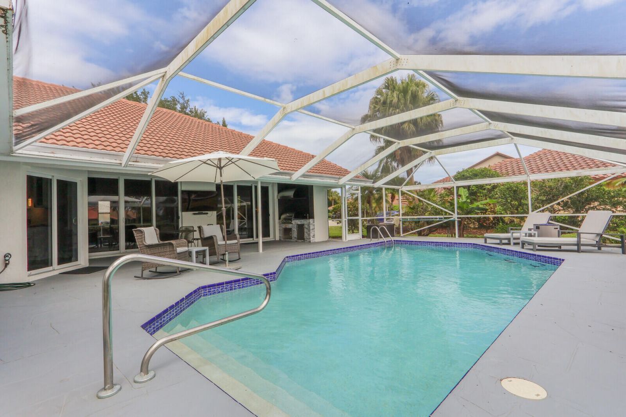2 Old Fence Road, Palm Beach Gardens, FL 33418 Photo