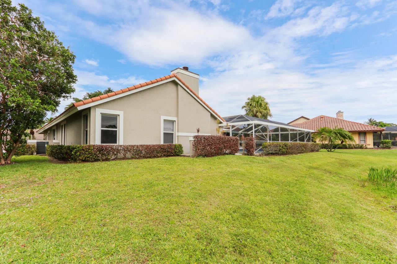 2 Old Fence Road, Palm Beach Gardens, FL 33418 Photo