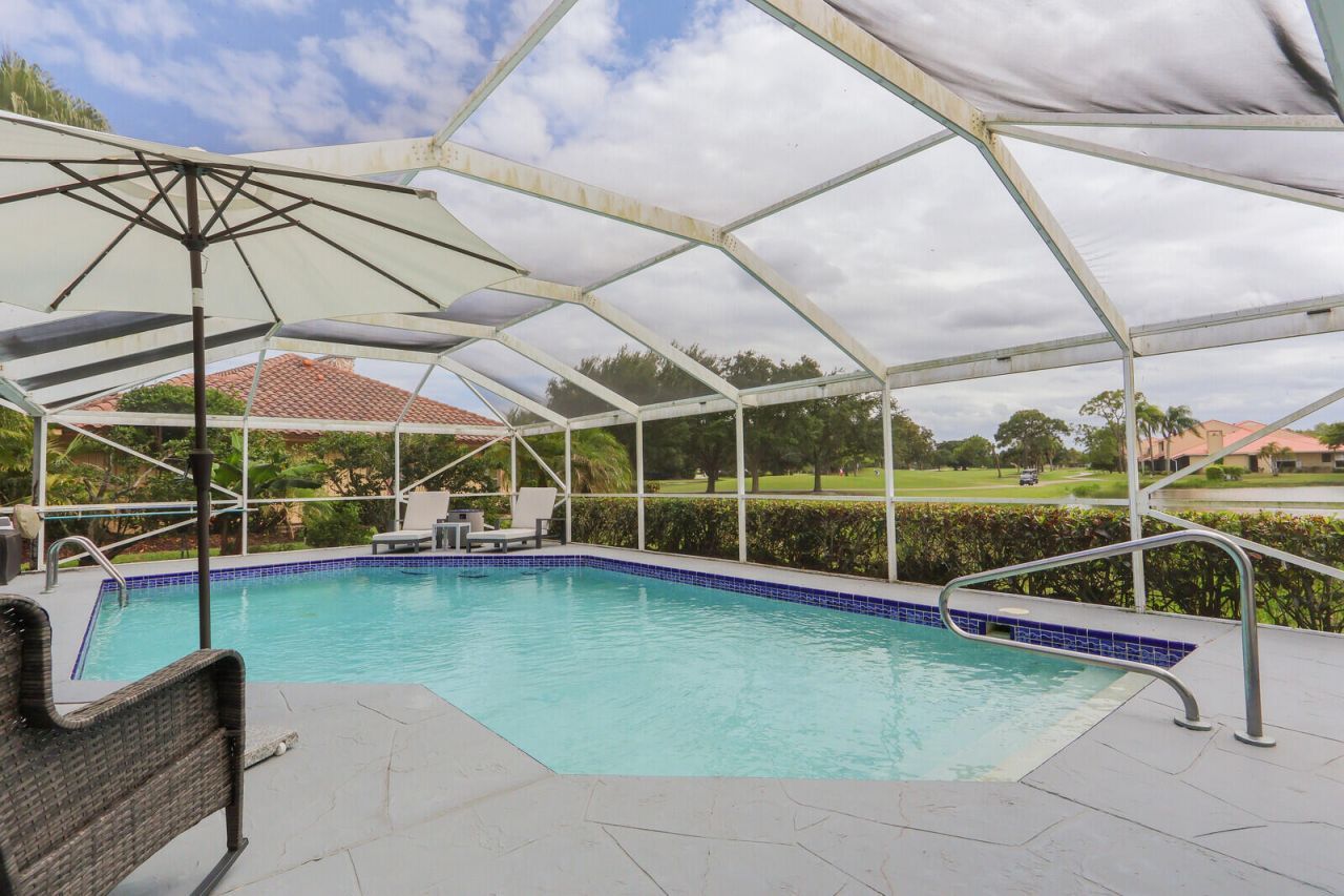 2 Old Fence Road, Palm Beach Gardens, FL 33418 Photo