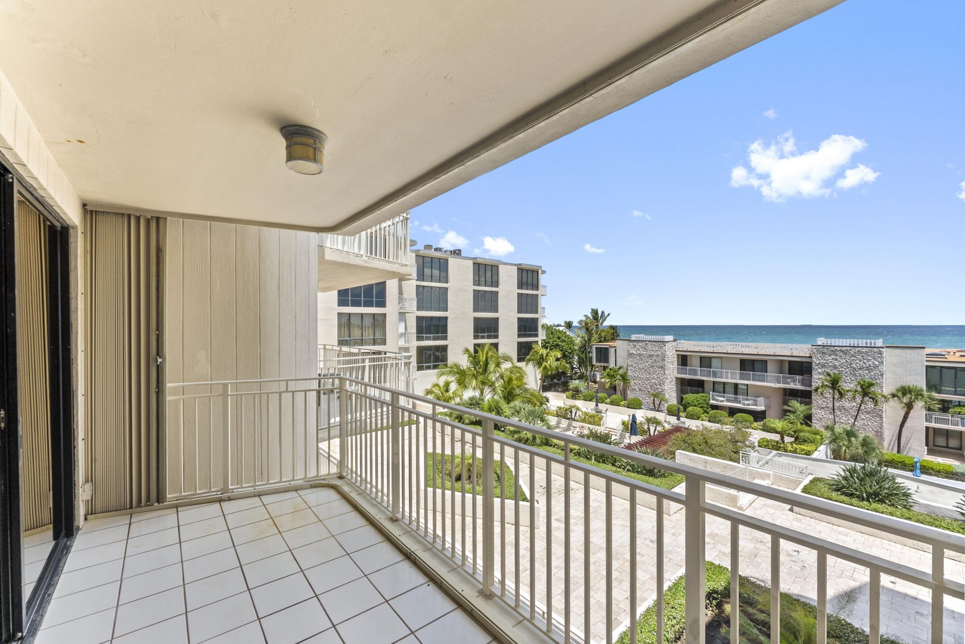 2155 S Ocean Boulevard, Unit 11, Delray Beach, FL 33483 Photo