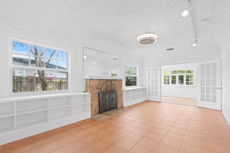 221 N Ocean Breeze, Lake Worth Beach, FL 33460 Photo