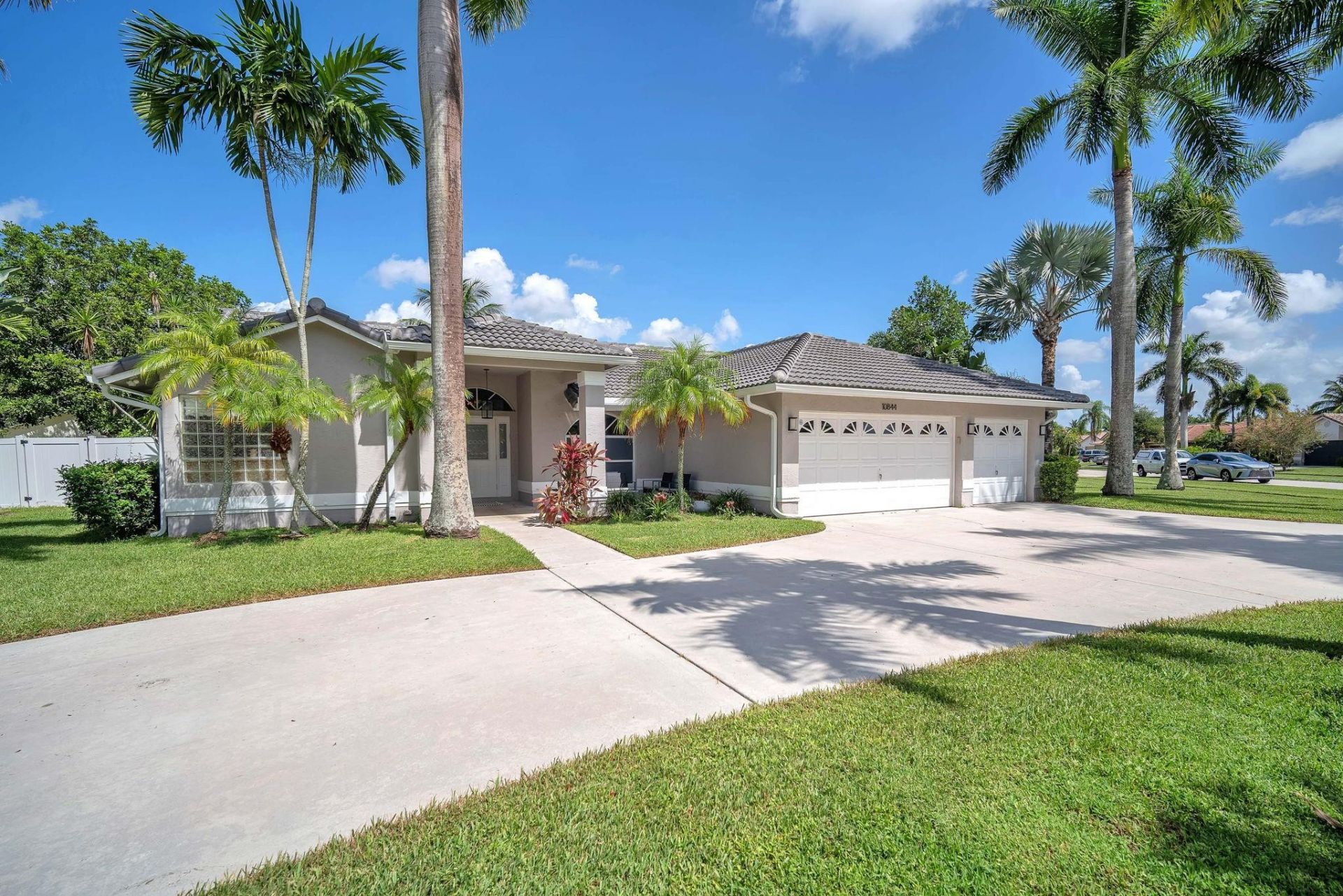 10844 Paso Fino Drive, Wellington, FL 33449 Photo