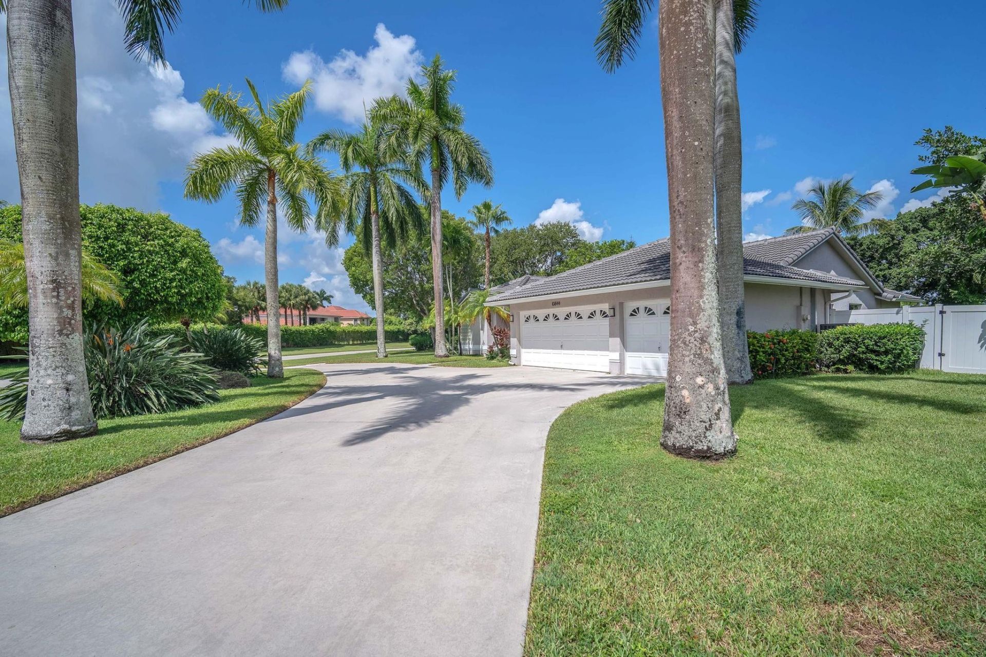 10844 Paso Fino Drive, Wellington, FL 33449 Photo