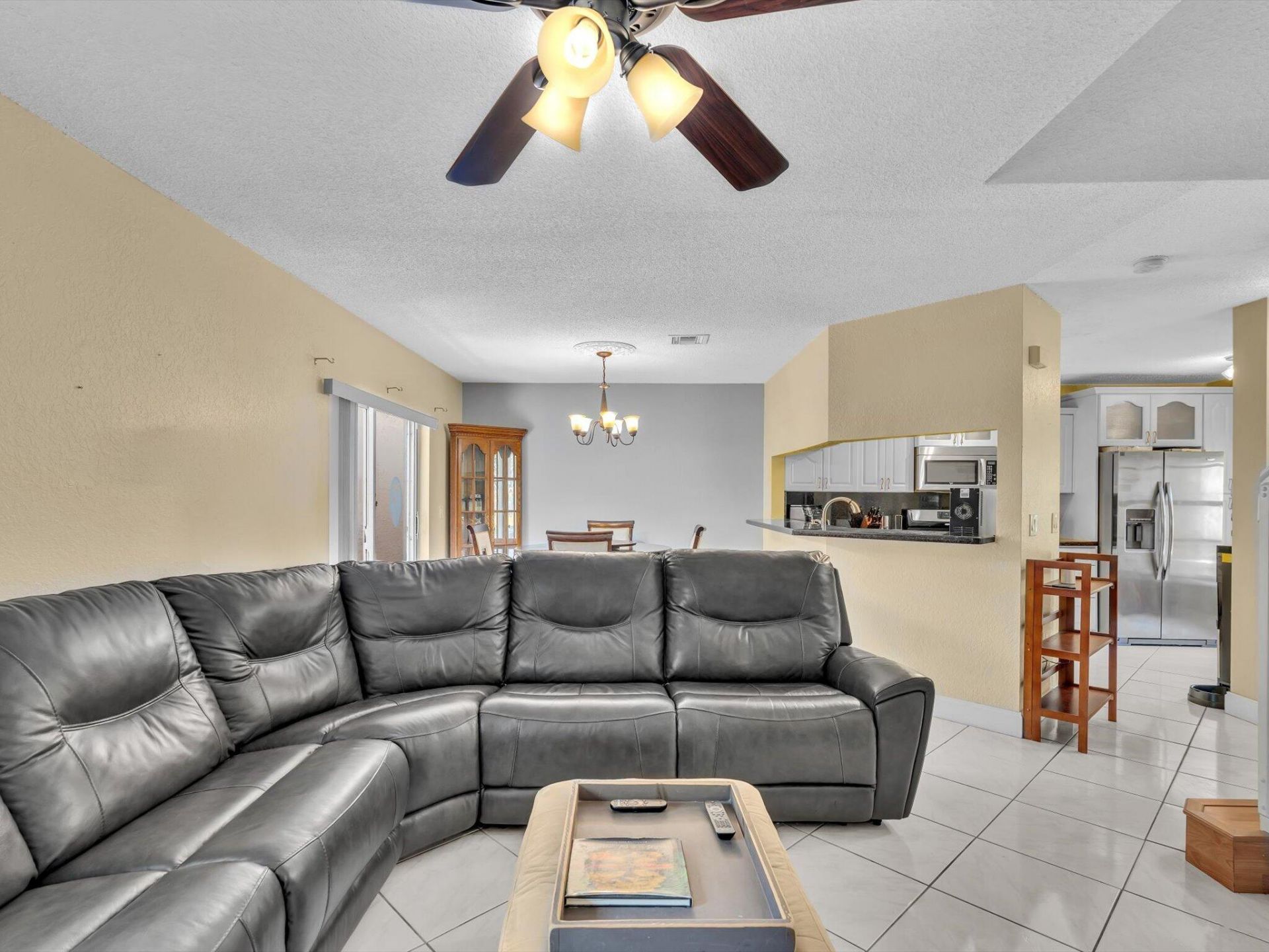 8991 NW 53rd Street, Sunrise, FL 33351 Photo