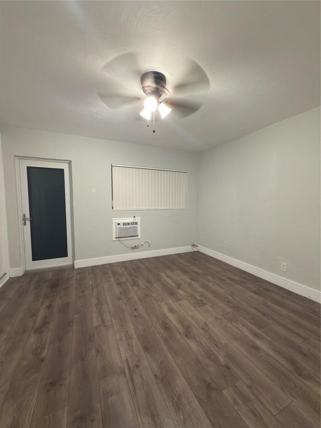 600 Layne Boulevard, Unit 117, Hallandale Beach, FL 33009 Photo