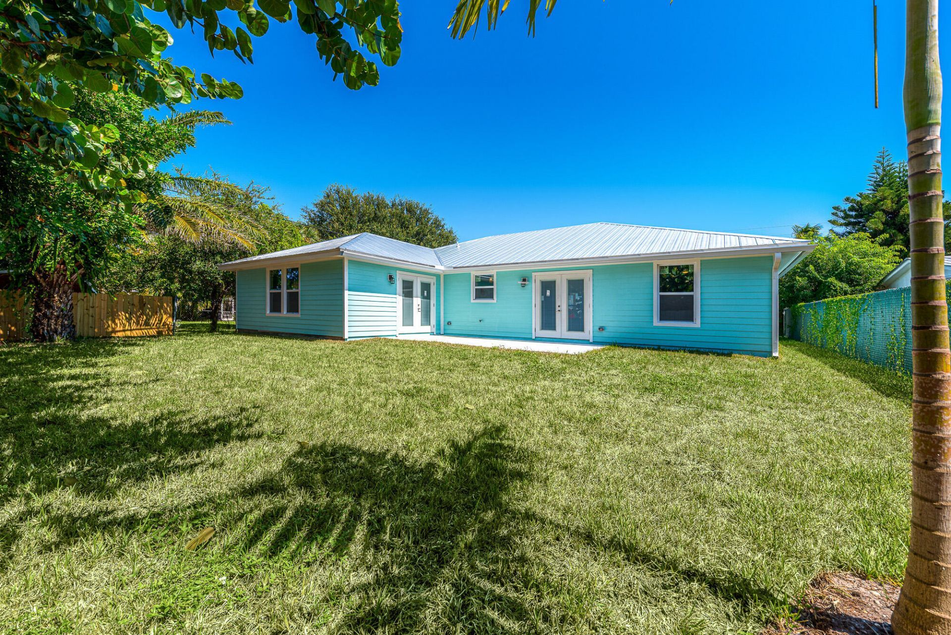 10600 SE Gomez Avenue, Hobe Sound, FL 33455 Photo