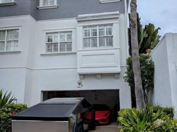 290 NE 5th Avenue, Delray Beach, FL 33483