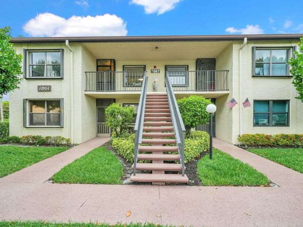 7867 Willow Spring Drive, Unit 821, Lake Worth, FL 33467