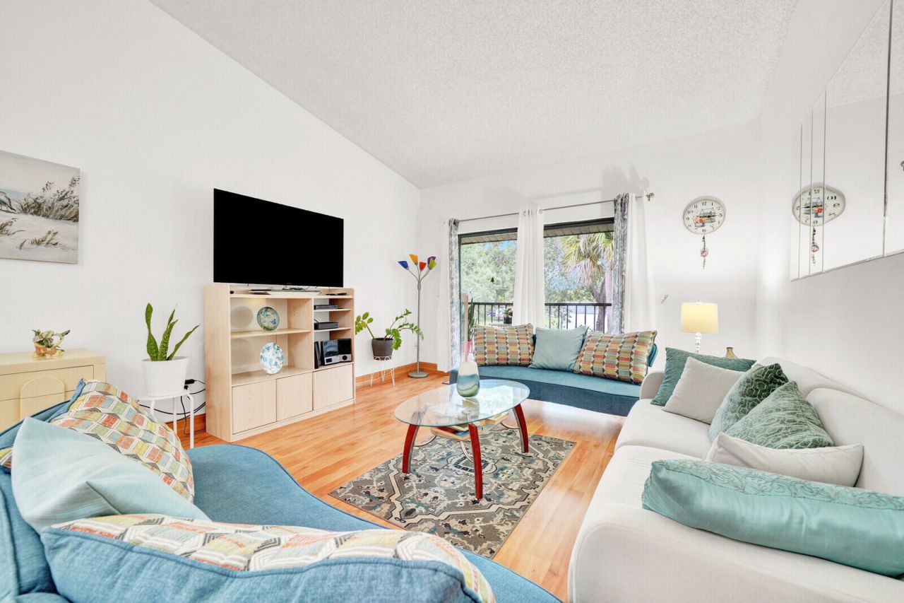 7867 Willow Spring Drive, Unit 821, Lake Worth, FL 33467 Photo