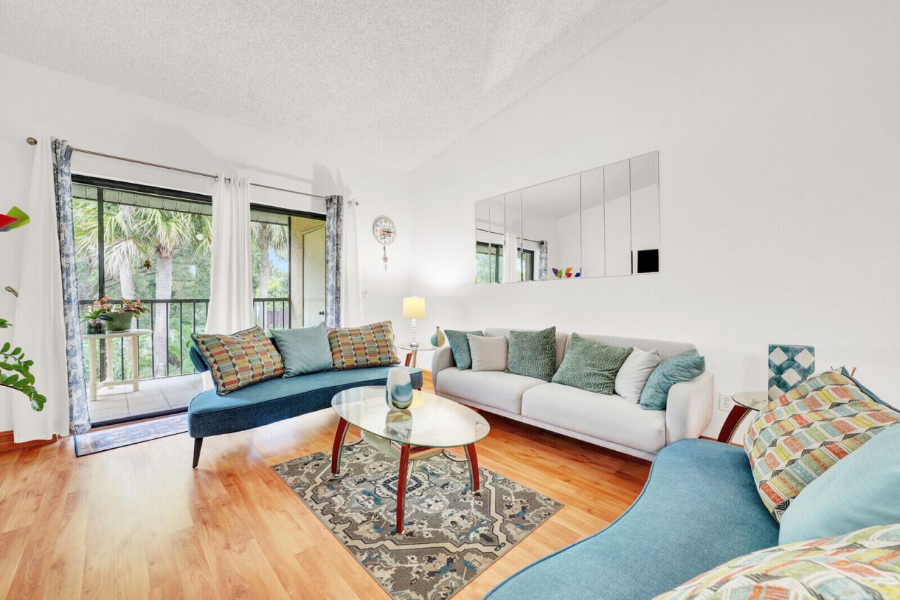 7867 Willow Spring Drive, Unit 821, Lake Worth, FL 33467 Photo