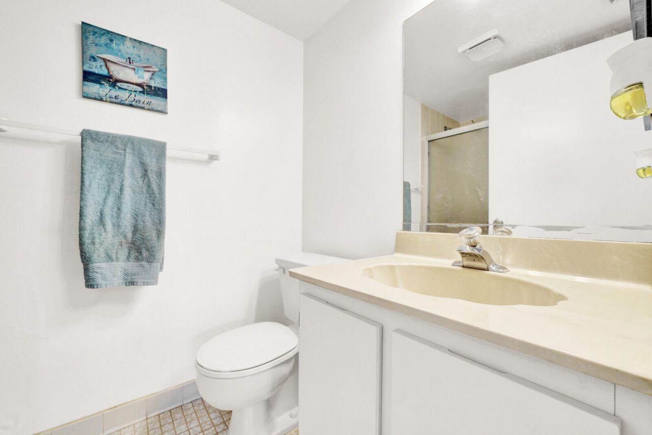 7867 Willow Spring Drive, Unit 821, Lake Worth, FL 33467 Photo