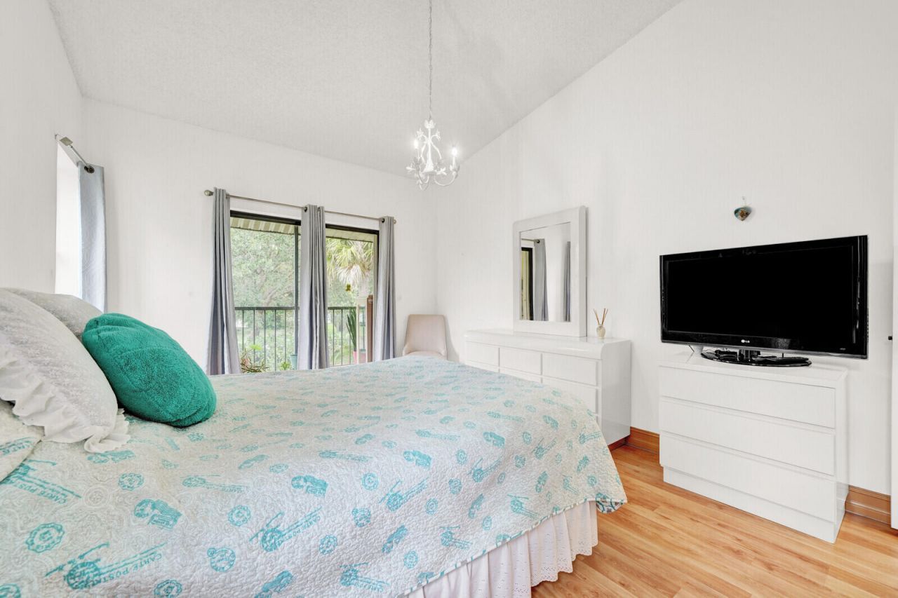 7867 Willow Spring Drive, Unit 821, Lake Worth, FL 33467 Photo