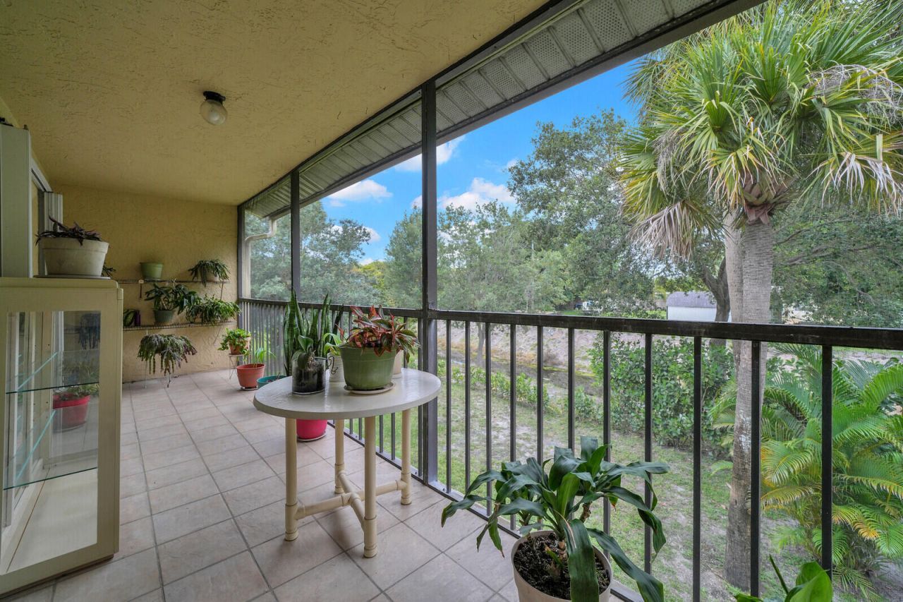 7867 Willow Spring Drive, Unit 821, Lake Worth, FL 33467 Photo