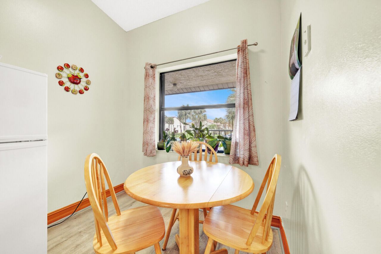 7867 Willow Spring Drive, Unit 821, Lake Worth, FL 33467 Photo