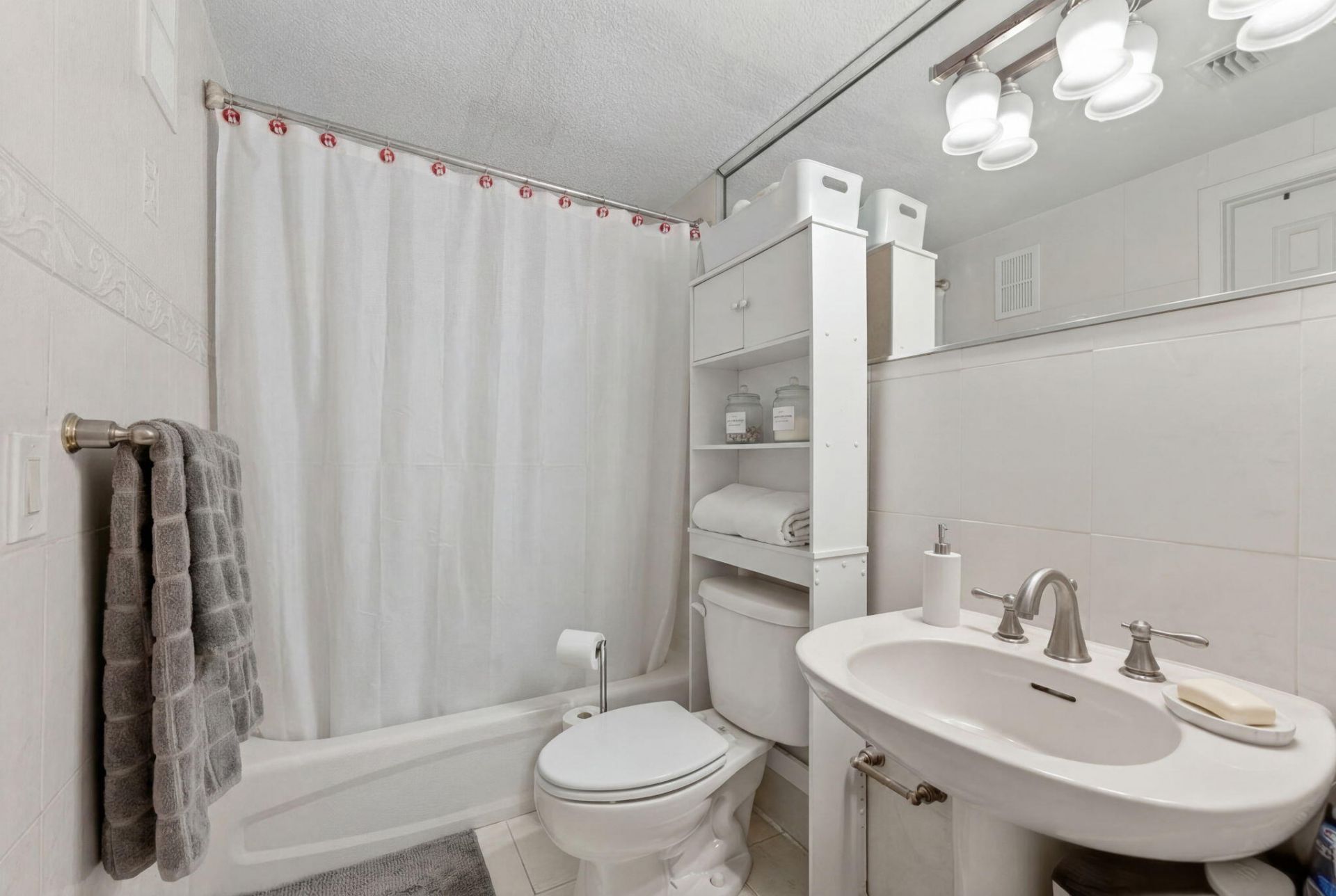 645 NE 121st Street, North Miami, FL 33161 Photo