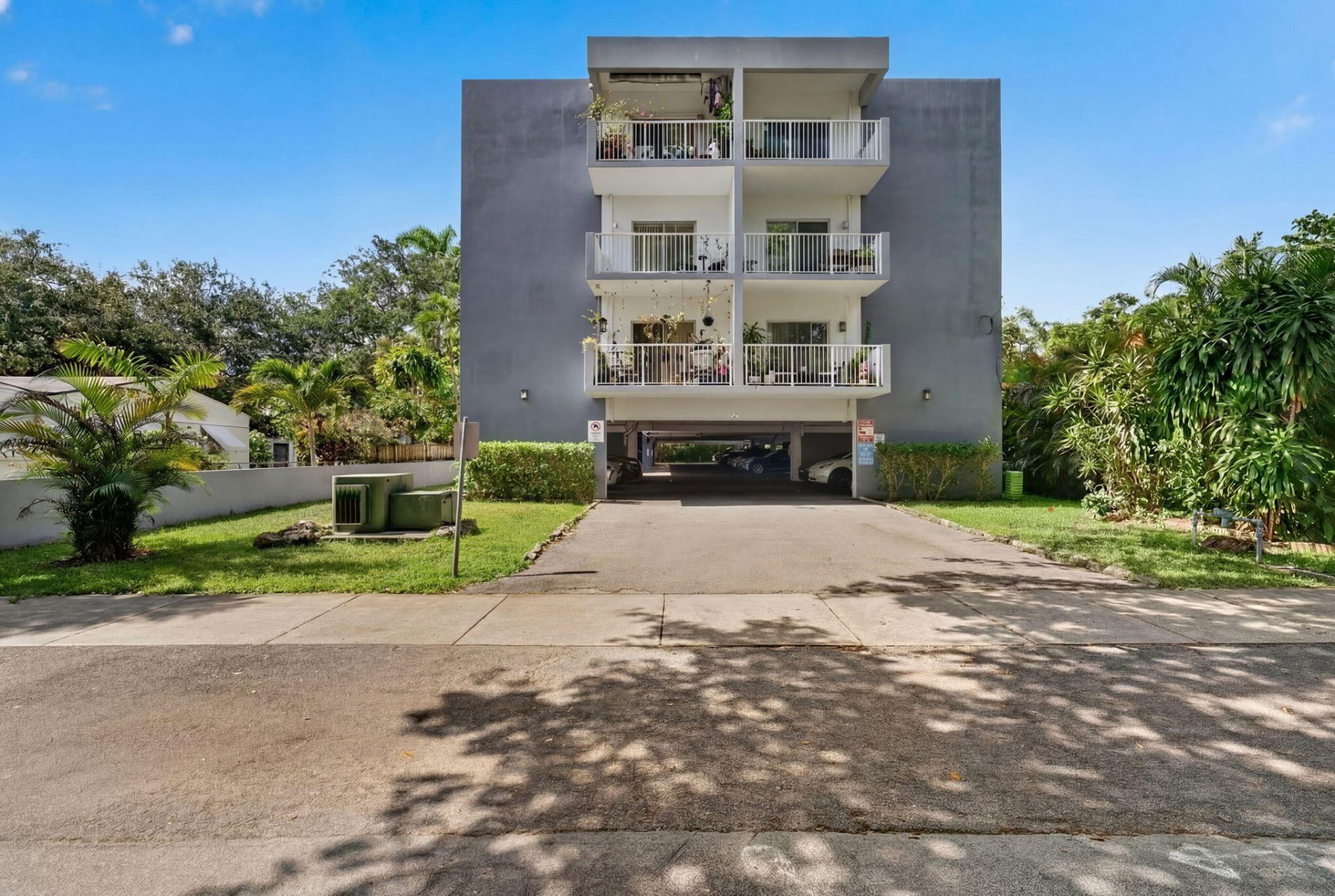 645 NE 121st Street, North Miami, FL 33161 Photo