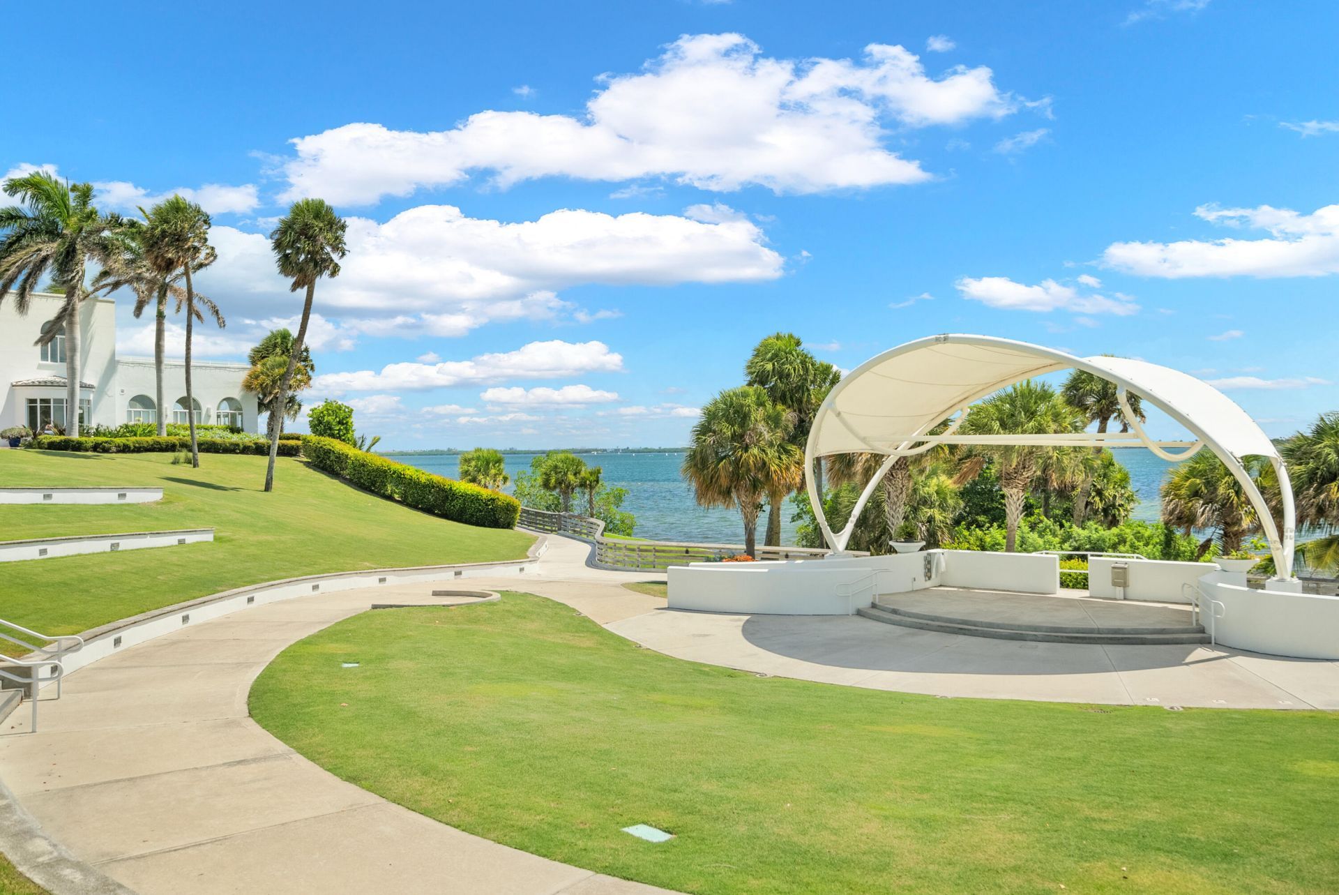 1644 NE Arch Avenue, Jensen Beach, FL 34957 Photo