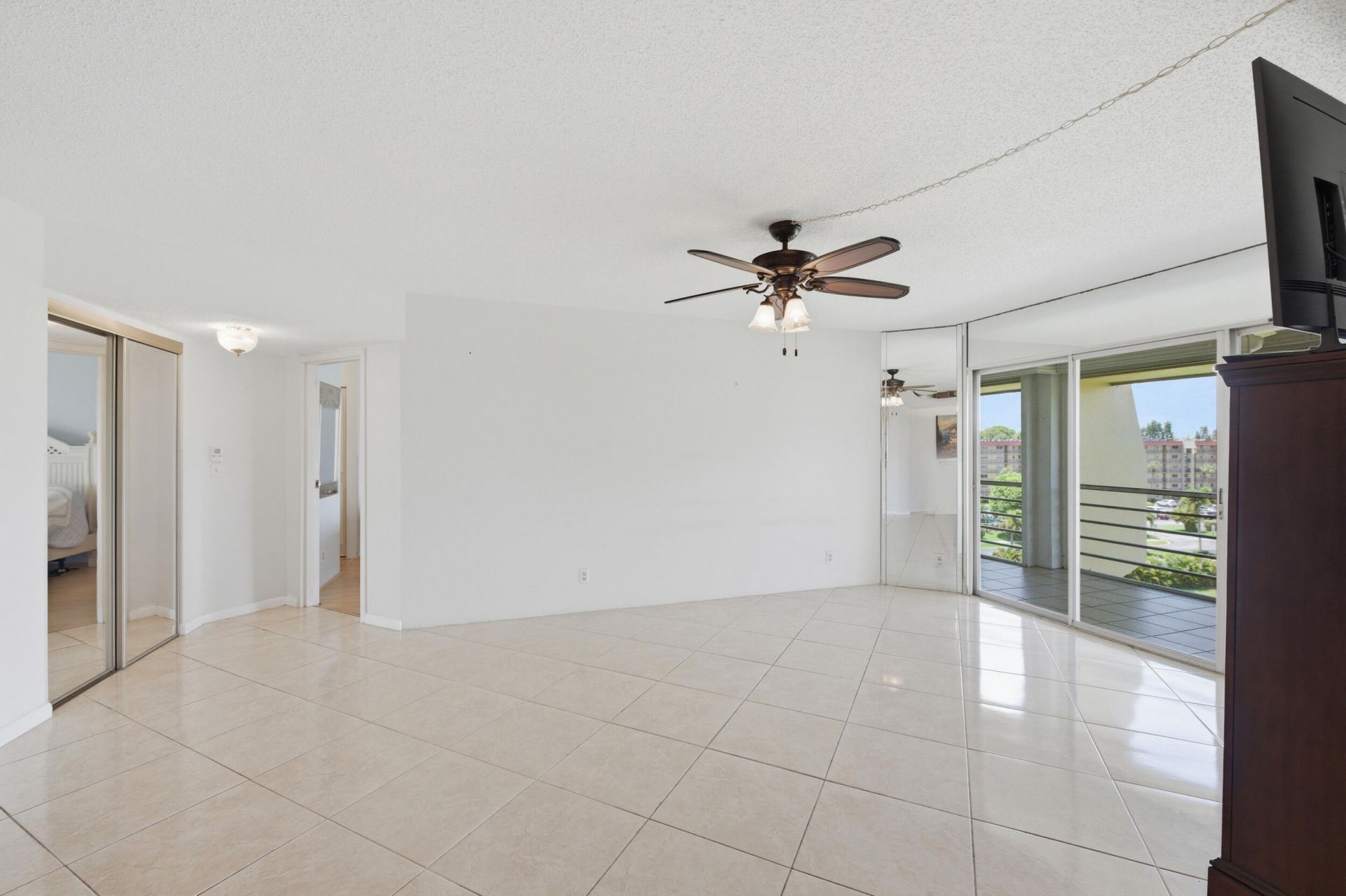 3836 Via Poinciana, Unit 603, Greenacres, FL 33467 Photo