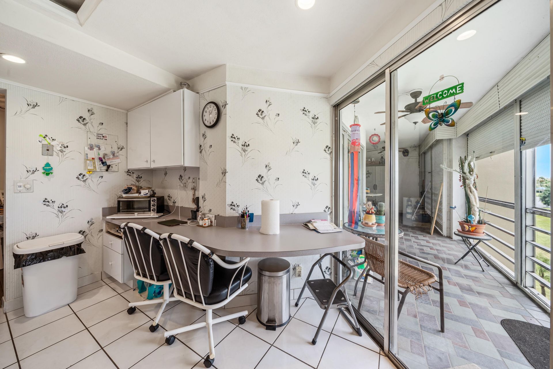 3755 Via Poinciana, Greenacres, FL 33467 Photo