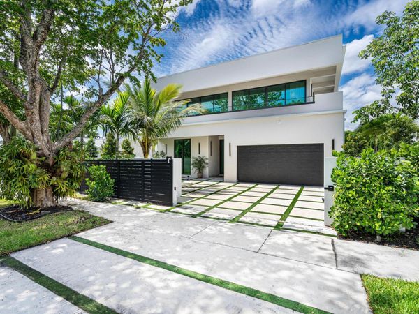719 N Victoria Park Road, Fort Lauderdale, FL 33304