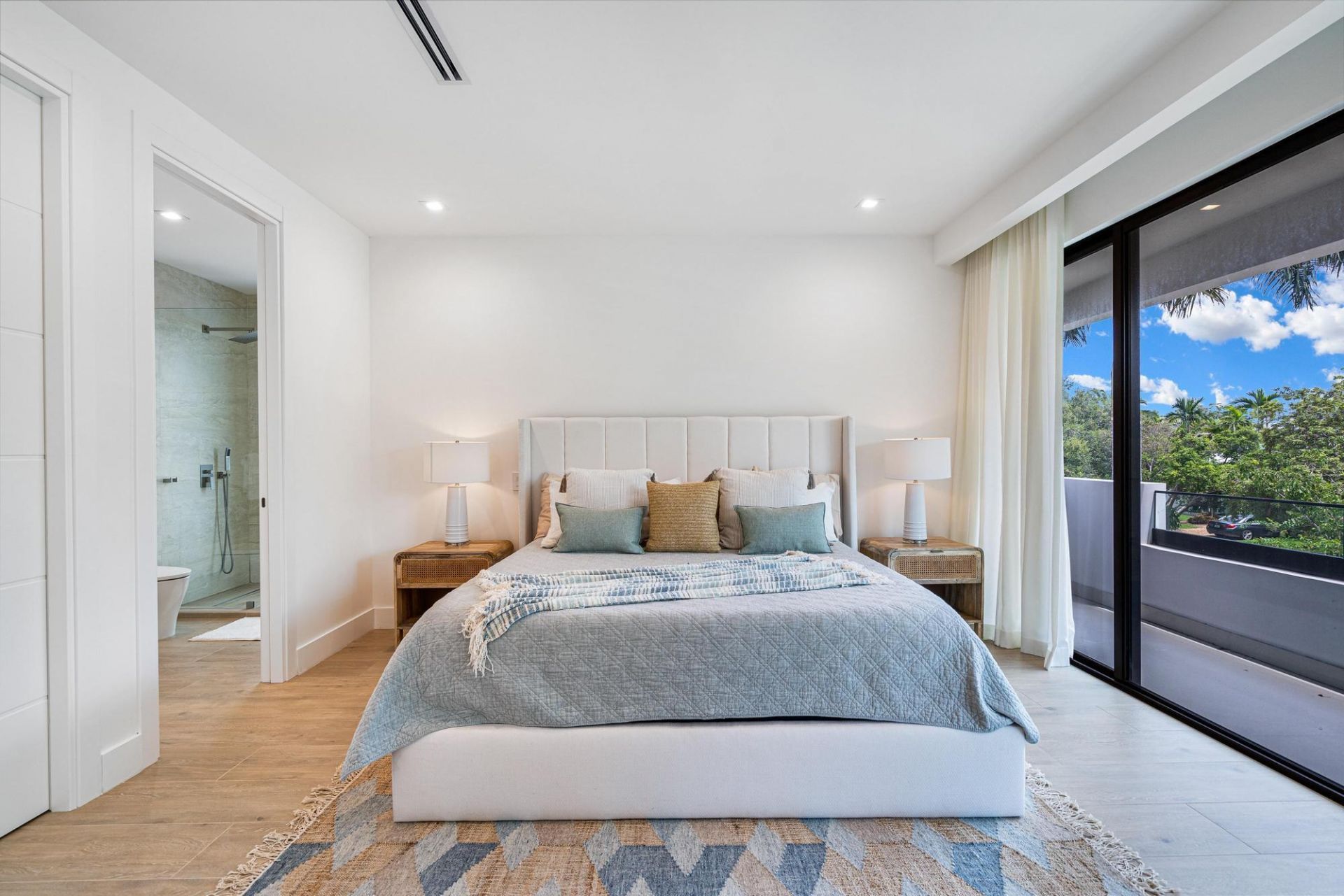 719 N Victoria Park Road, Fort Lauderdale, FL 33304 Photo