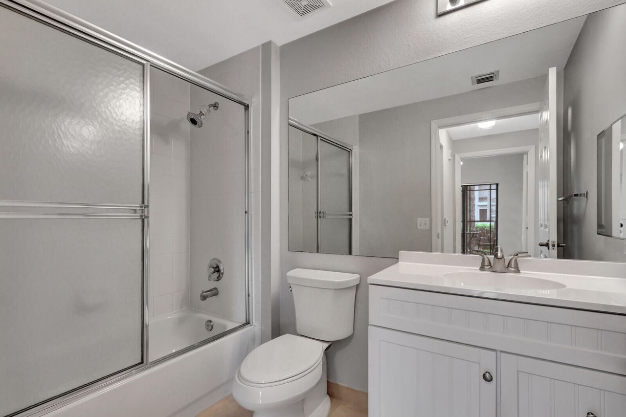 2804 Sarento Place, Unit 113, Palm Beach Gardens, FL 33410 Photo